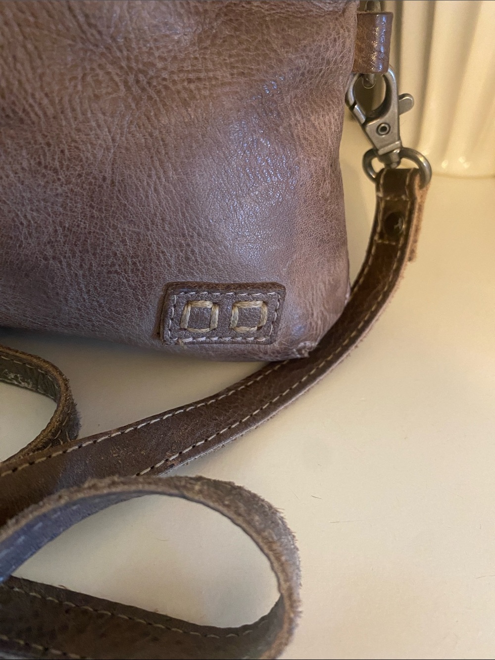 Bed stu Magdalene Taupy brown distressed leather wristlet/crossbody bag - Picture 2 of 12